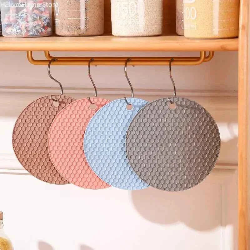 Multifunctional Silicone Table Mat - The Ultimate Anti-Slip Coaster and Pot Holder for Every Kitchen