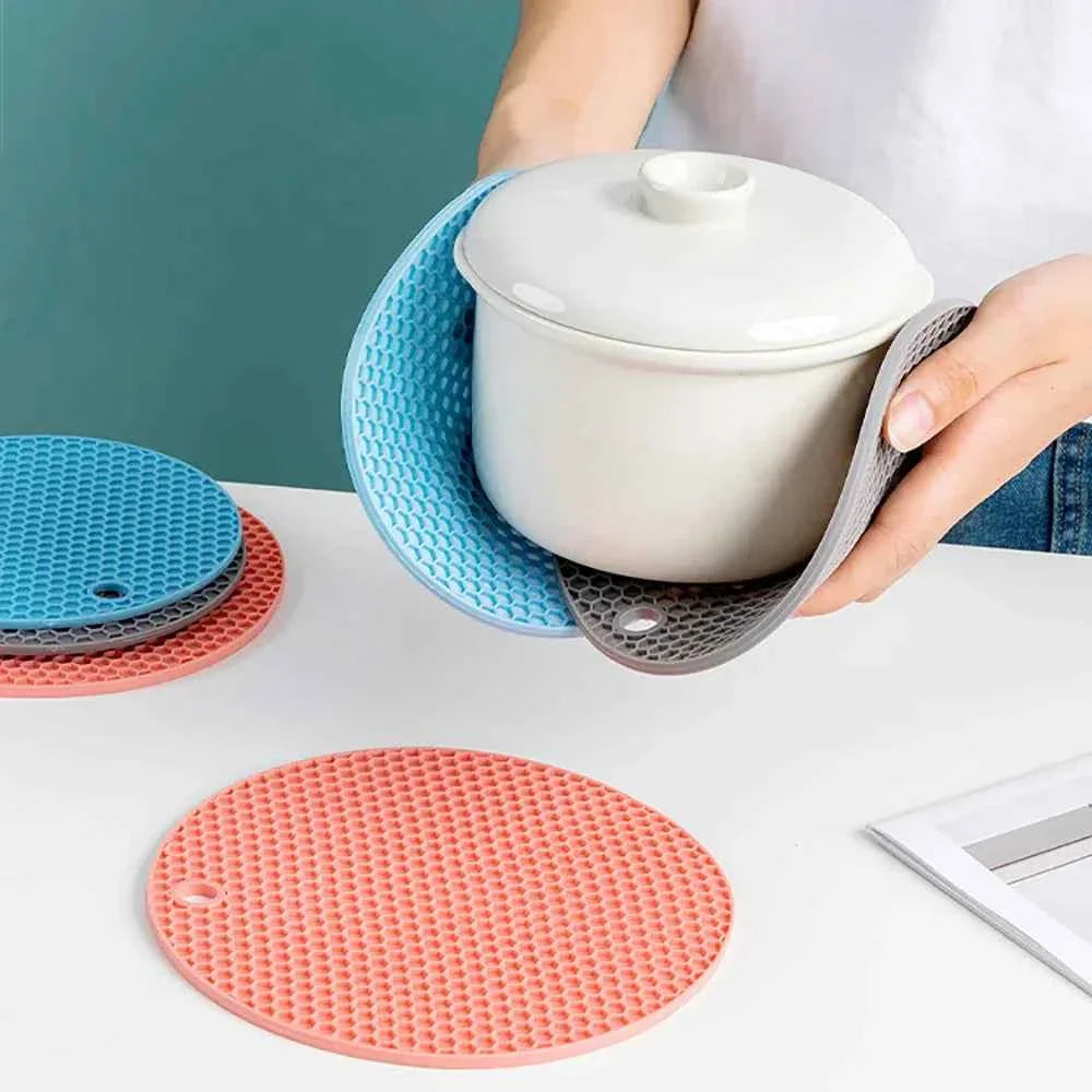 Multifunctional Silicone Table Mat - The Ultimate Anti-Slip Coaster and Pot Holder for Every Kitchen