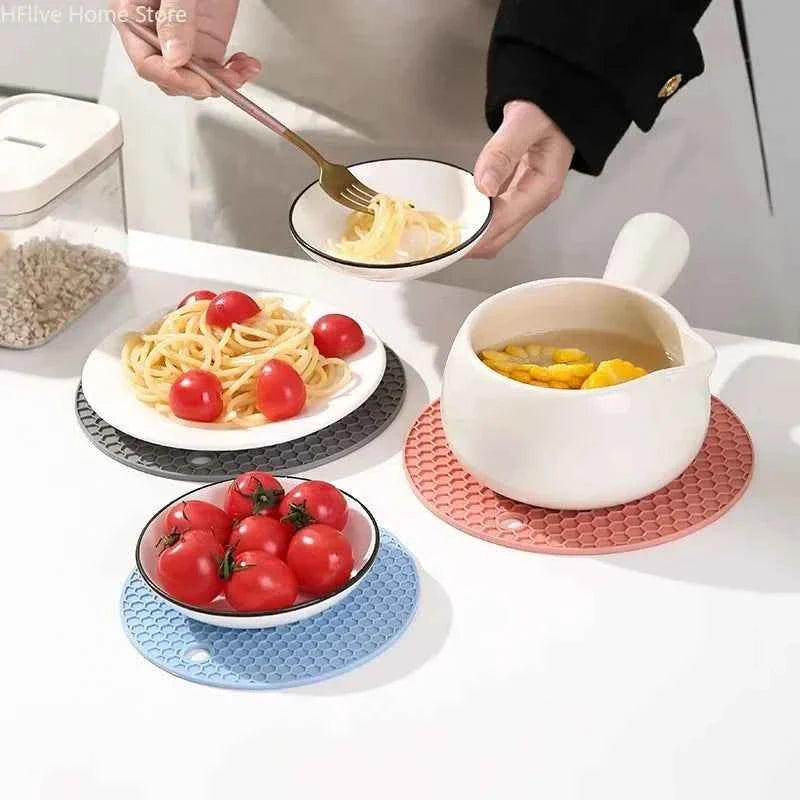 Multifunctional Silicone Table Mat - The Ultimate Anti-Slip Coaster and Pot Holder for Every Kitchen